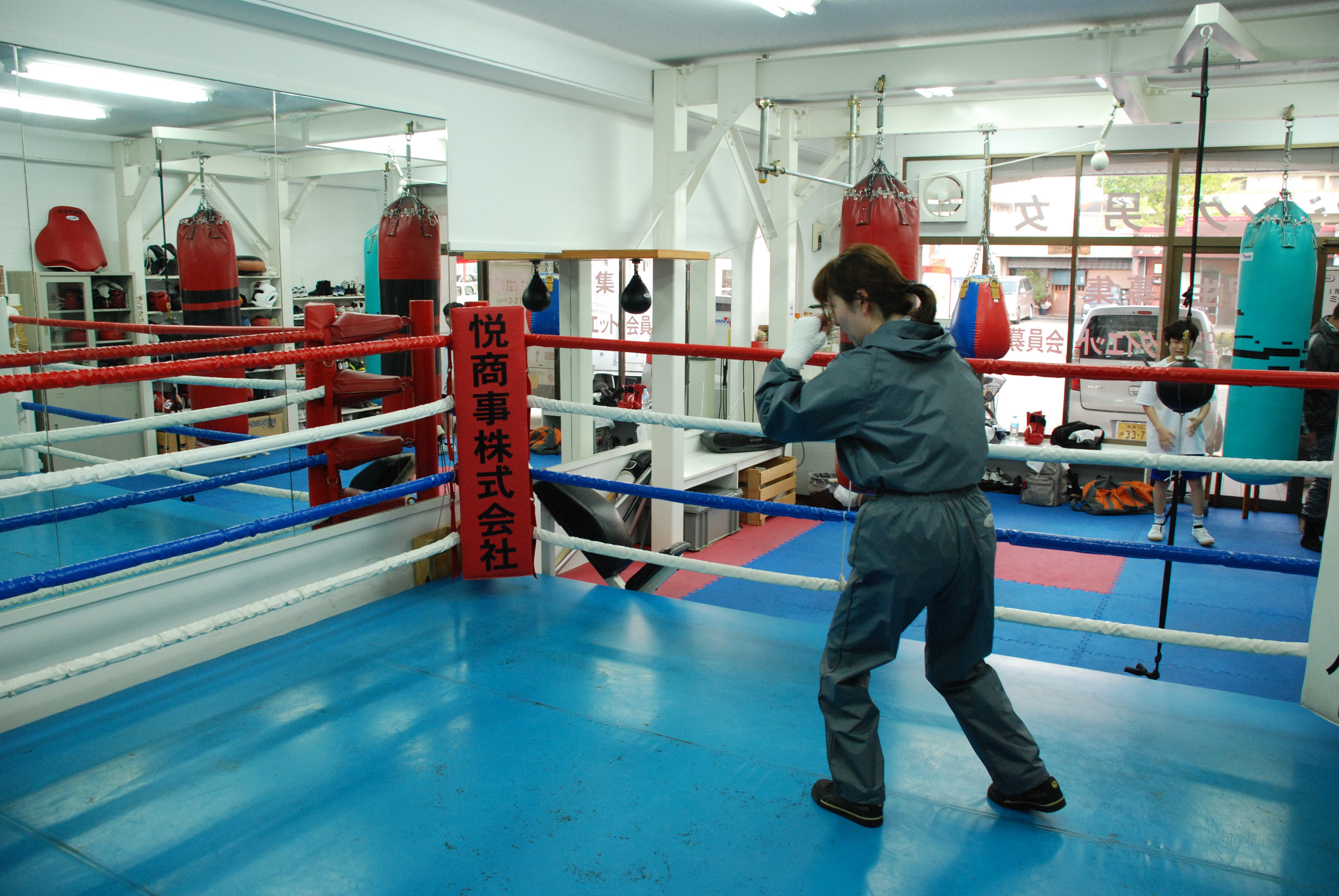 �X�^�b�t�ʐ^